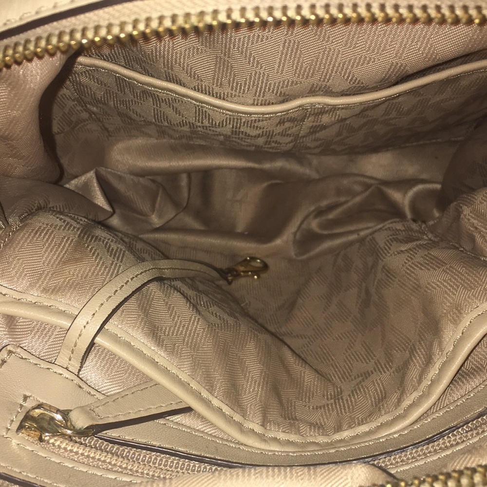 Michael Kors Rhea Backpack Beige Leather Gold Hardware Designer Bag - Picture 6 of 15